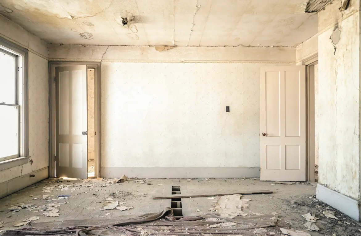 Waste disposal crew managing a cleanout project in Kaufman